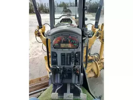 Grejdry 2018 Caterpillar 120M2 (12)