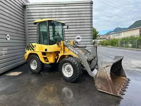 Egyéb 1999 Volvo L30Z (1)