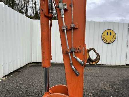 Mini-koparki 2012 Hitachi ZX60USB-3 CLR (13)