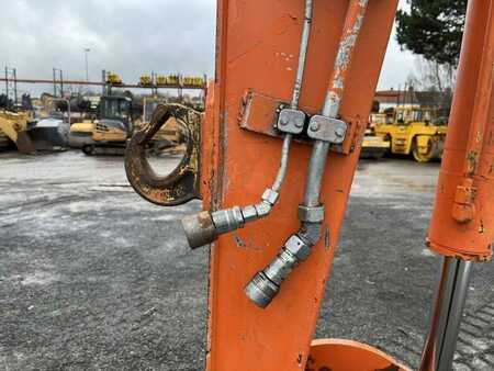 Mini-koparki 2012 Hitachi ZX60USB-3 CLR (14)