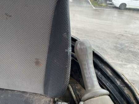 Mini-koparki 2012 Hitachi ZX60USB-3 CLR (41)