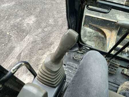 Mini-koparki 2012 Hitachi ZX60USB-3 CLR (44)