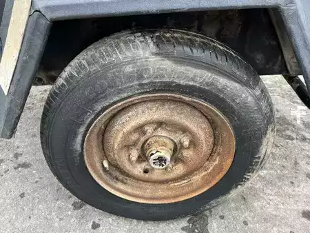 Outro 2001 Ingersoll rand R1090 (17)