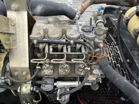 Outro 2001 Ingersoll rand R1090 (21)