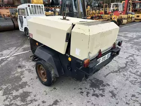 Outro 2001 Ingersoll rand R1090 (5)