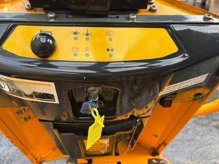 Minidumper 2009 Thwaites MACH477 (37)