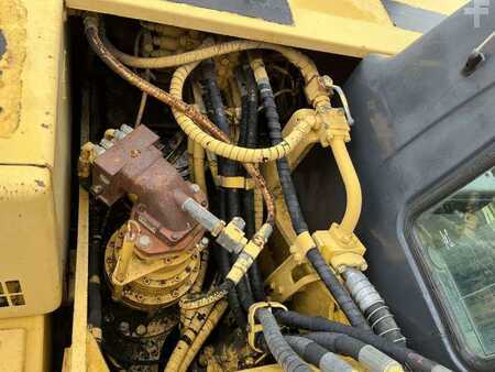 Bæltegraver 2000 Komatsu PC180LC-6K (30)