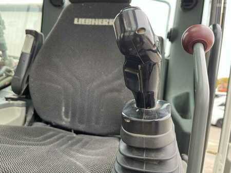 Hydraulic Excavators 2016 Liebherr R926LC (34)