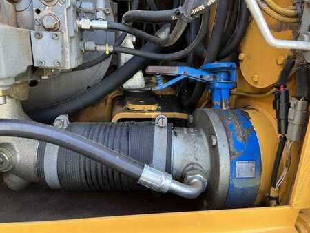 Lánctalpas kotrógép 2007 Liebherr R914B HDSL (34)