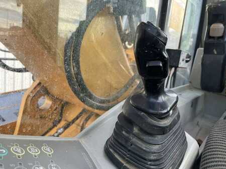 Lánctalpas kotrógép 2007 Liebherr R914B HDSL (47)