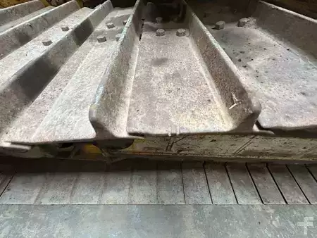 Cargadoras sobre orugas 2012 GALOTRAX 400 (13)