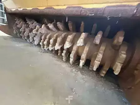 Cargadoras sobre orugas 2012 GALOTRAX 400 (14)