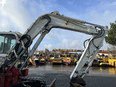 Lánctalpas kotrógép 2007 Takeuchi TB180FR (10)