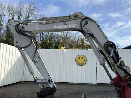 Lánctalpas kotrógép 2007 Takeuchi TB180FR (11)