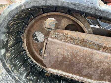 Lánctalpas kotrógép 2007 Takeuchi TB180FR (26)