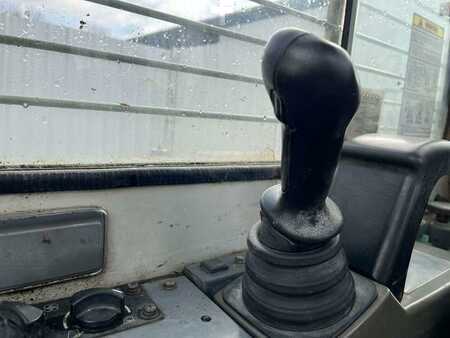 Lánctalpas kotrógép 2007 Takeuchi TB180FR (46)