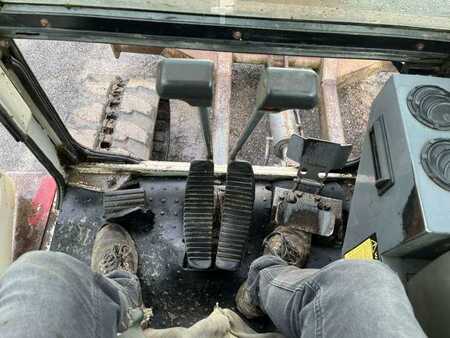 Lánctalpas kotrógép 2007 Takeuchi TB180FR (49)