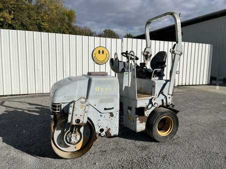 Tandemwalsen 2007 Caterpillar CB225E (1)