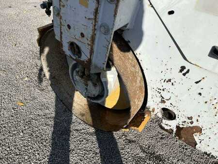 Tandemwalsen 2007 Caterpillar CB225E (13)