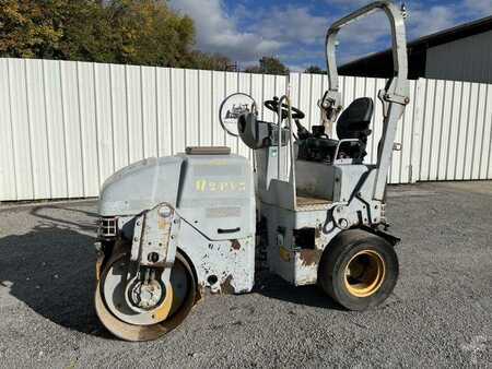 Tandemwalsen 2007 Caterpillar CB225E (43)