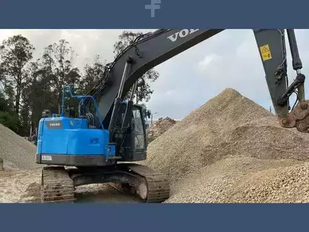 Beltegraver 2013 Volvo ECR235DL (2)