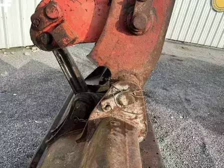 Escavatori cingolati 1985 Poclain 75CKB (11)