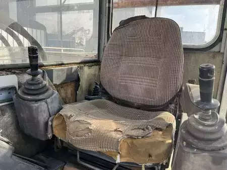 Escavatori cingolati 1985 Poclain 75CKB (40)