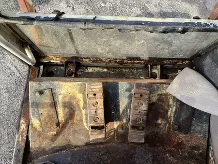 Escavatori cingolati 1985 Poclain 75CKB (43)