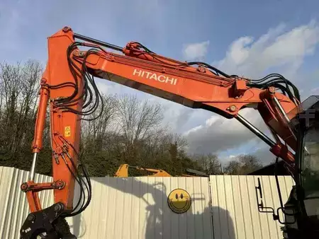 Koparki kołowe 2017 Hitachi ZX145W-6 (16)