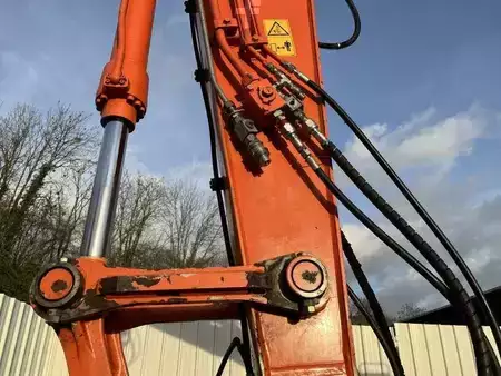 Koparki kołowe 2017 Hitachi ZX145W-6 (19)