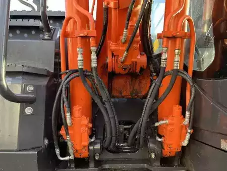 Koparki kołowe 2017 Hitachi ZX145W-6 (23)