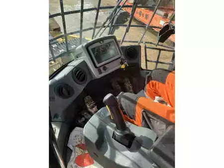 Carregadeira de rodas 2019 Caterpillar 966M (13)