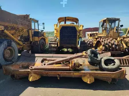 Planierraupe 1975 Caterpillar D8K + Porte Engins (9)