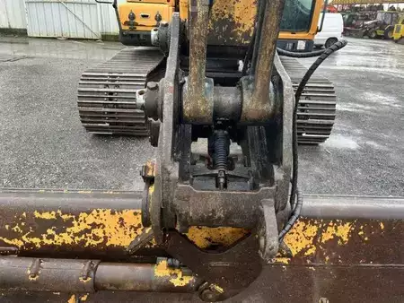 Pelles sur chenilles 2010 Hyundai ROBEX140LC-9 (11)