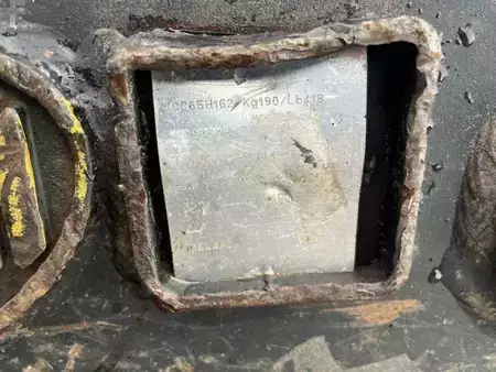 Pelles sur chenilles 2010 Hyundai ROBEX140LC-9 (13)