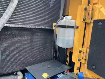 Pelles sur chenilles 2010 Hyundai ROBEX140LC-9 (30)