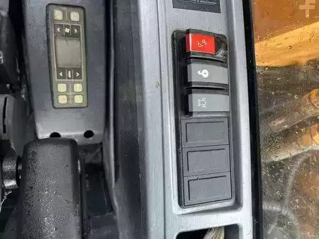 Pelles sur chenilles 2010 Hyundai ROBEX140LC-9 (40)