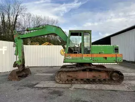 Escavatori cingolati 1985 Poclain 90 (2)