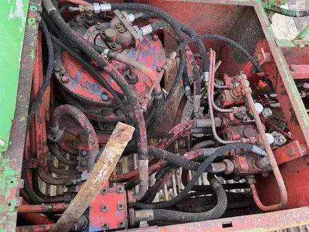 Escavatori cingolati 1985 Poclain 90 (33)