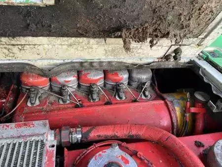 Escavatori cingolati 1985 Poclain 90 (36)