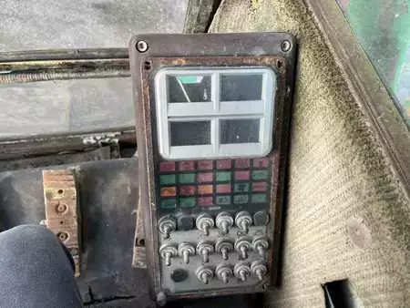 Escavatori cingolati 1985 Poclain 90 (42)