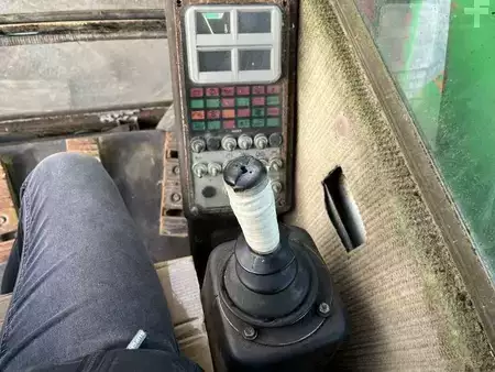 Escavatori cingolati 1985 Poclain 90 (43)