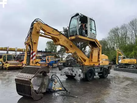 Konvolutt gravemaskin 2001 Liebherr A316 LITRONIC (2)