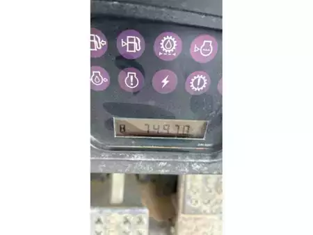 Chargeuse sur chenilles 2005 Caterpillar 963C (11)