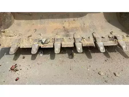 Chargeuse sur chenilles 2005 Caterpillar 963C (6)