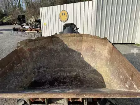 Minidumprar 2009 Ausa D150AHG (16)