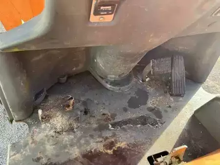 Minidumprar 2009 Ausa D150AHG (28)