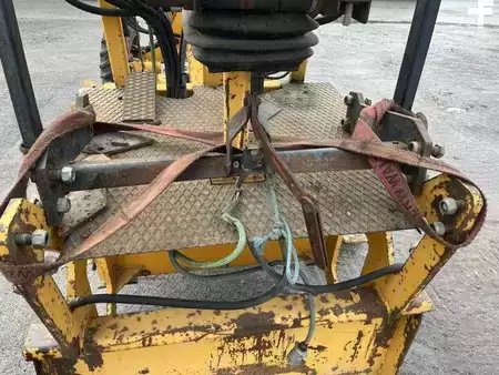 Väghyvlar 1992 Ausa OP NV2500 (32)