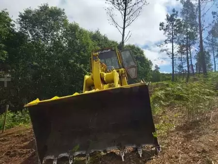 Chargeuse sur chenilles 1987 Caterpillar 963 (4)