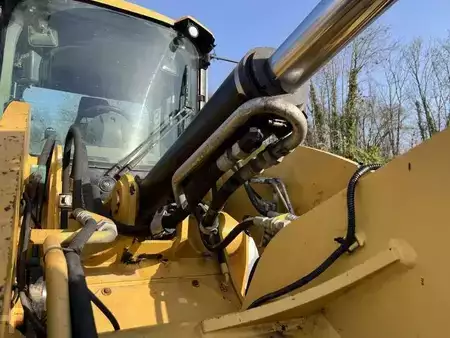 Chargeuse sur pneus 2015 Caterpillar 938M (18)
